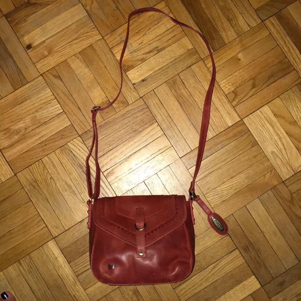 Born flap over crossbody